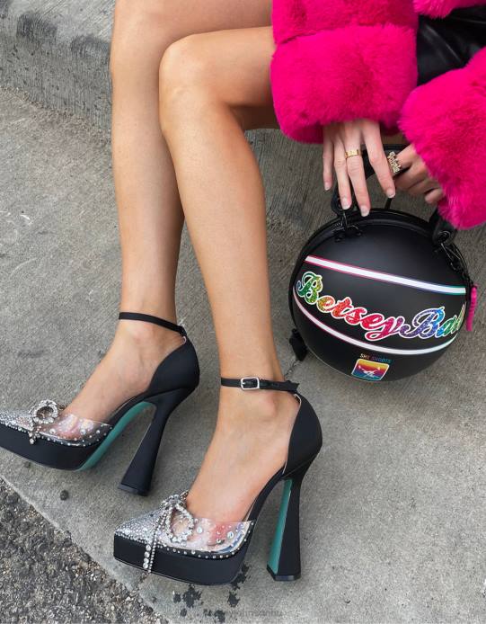 nők Betsey Johnson cher fekete szatén cipő VFJ6S85