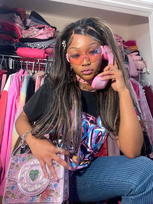 nők Betsey Johnson giccs gimme egy csengő telefontáska rózsaszín kiegészítők VFJ6S208