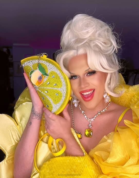 nők Betsey Johnson giccs puccer fel keresztben sárga kiegészítők VFJ6S209